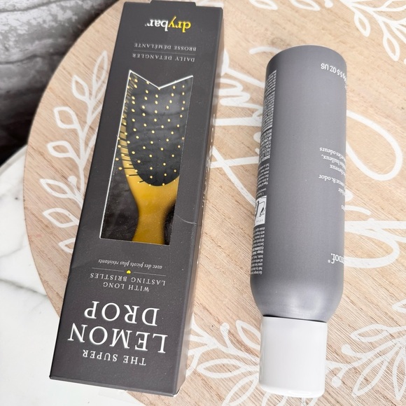 Living Proof Perfect Hair Day Dry shampoo & lemon drop hair brush both Full Size - Picture 4 of 6
